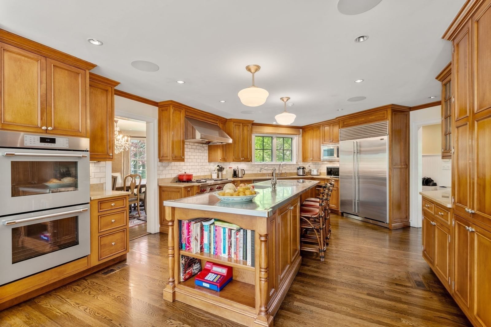 90 Suffolk Rd Newton — Photo 3 of 17