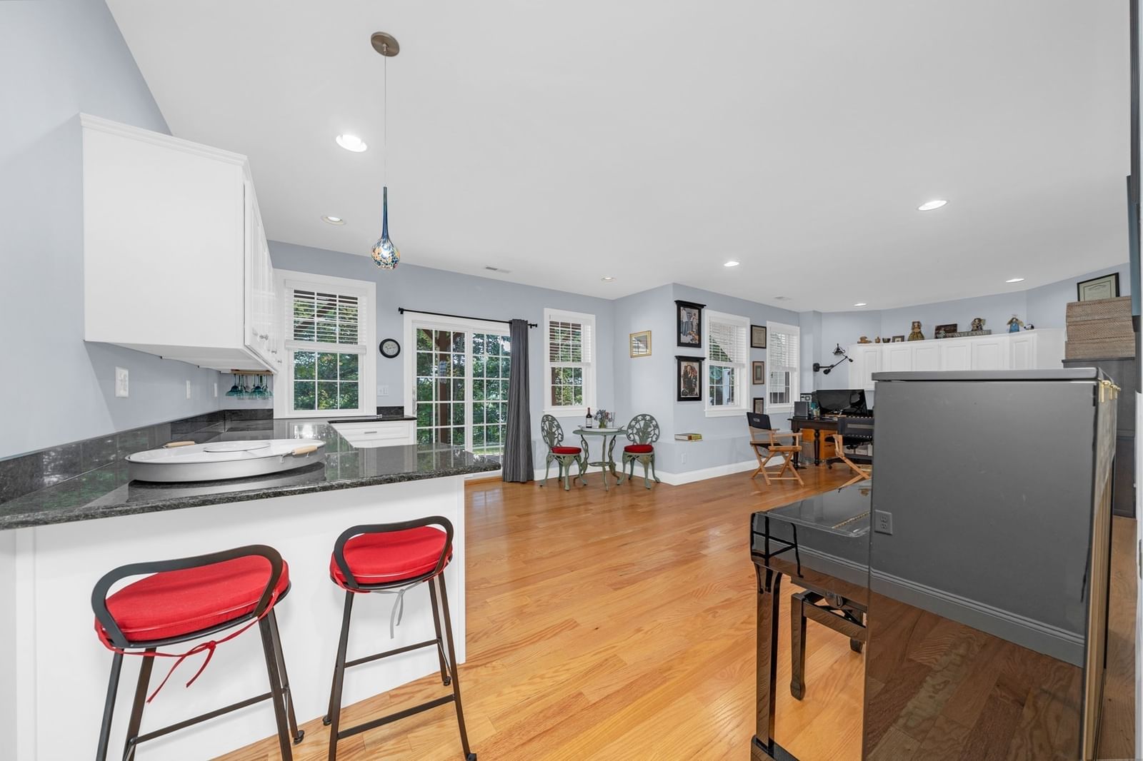 45 Seven Sister Rd Haverhill — Photo 24 of 34
