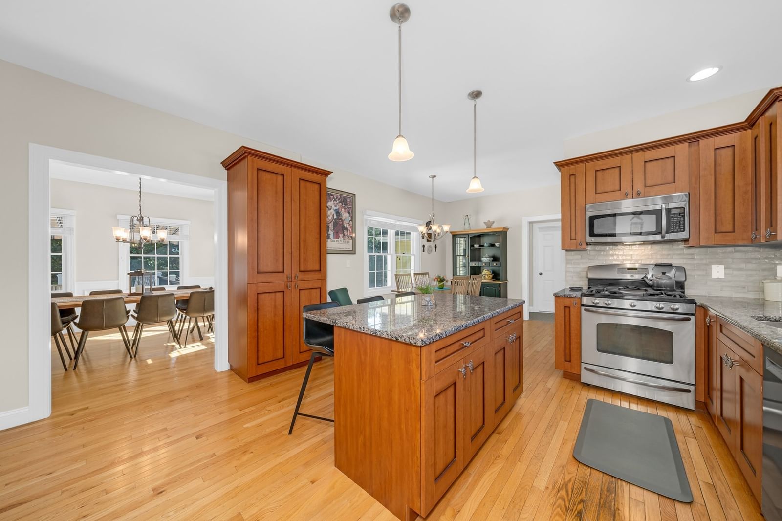 45 Seven Sister Rd Haverhill — Photo 7 of 34