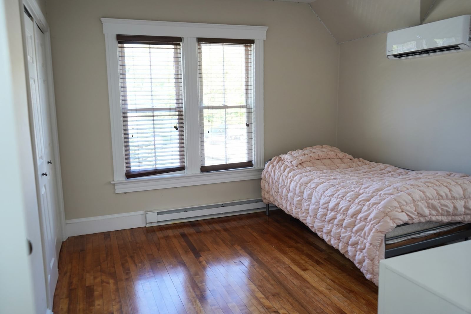726 Main St Boylston — Photo 19 of 29