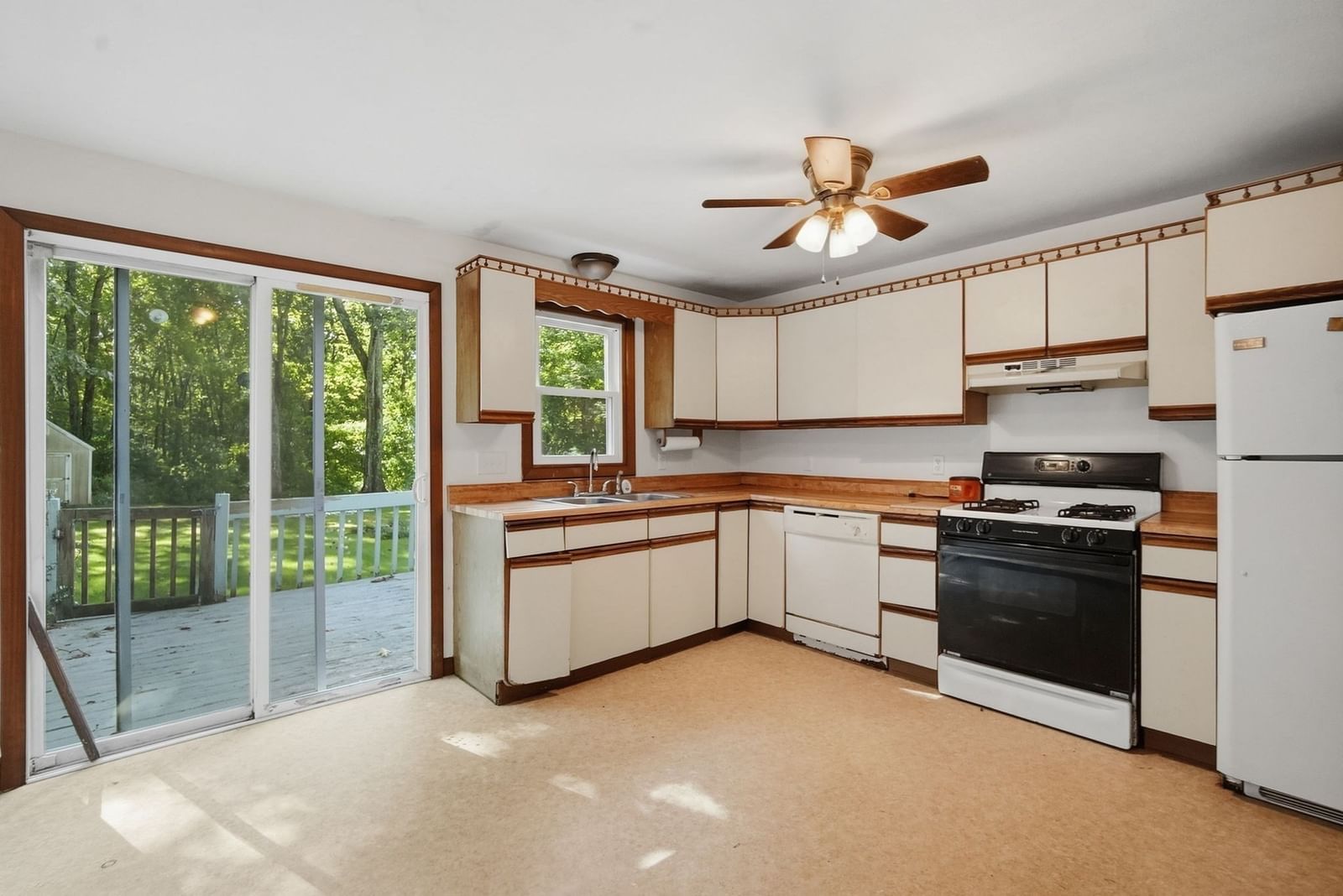 65 Lake George Drive Wales — Photo 28 of 42