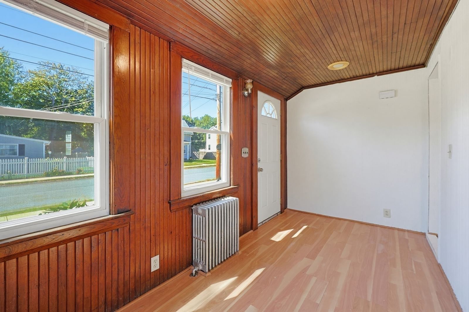 28 Monroe St Norwood — Photo 10 of 42