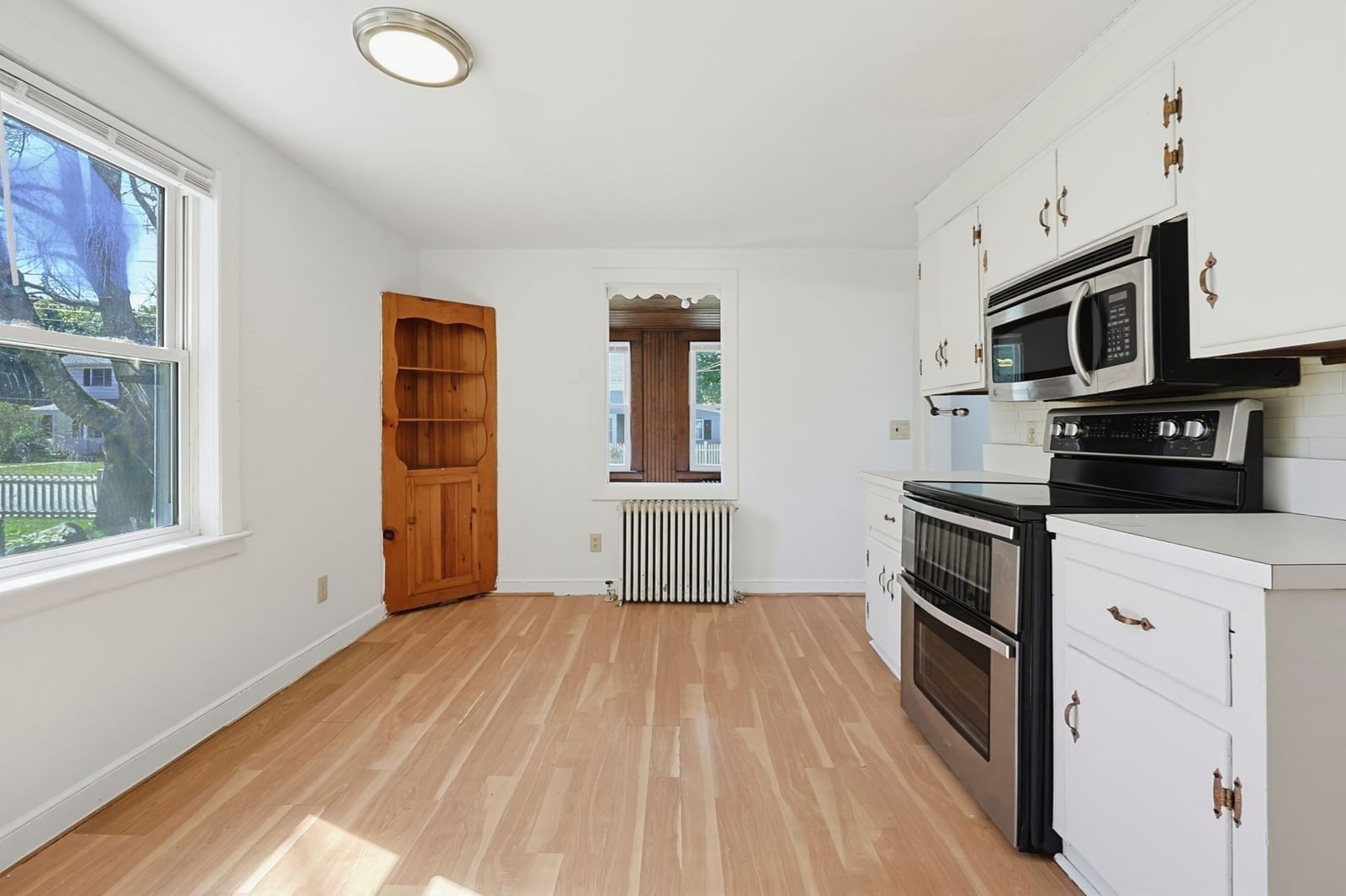 28 Monroe St Norwood — Photo 4 of 42