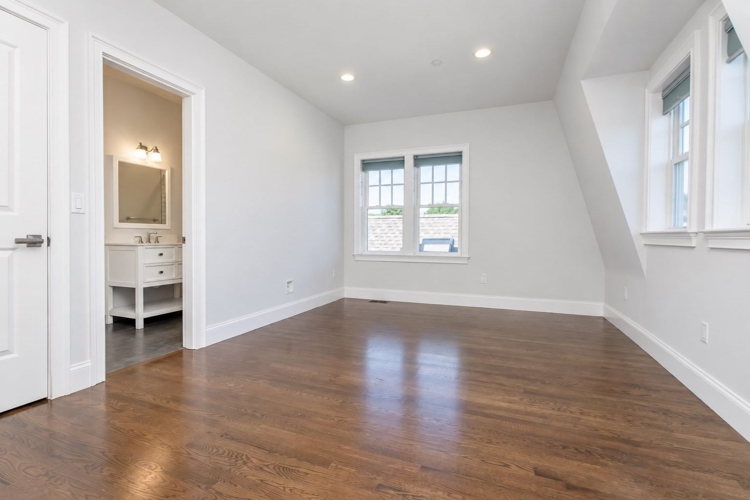 141 W 6th St #3 Boston — Photo 24 of 42