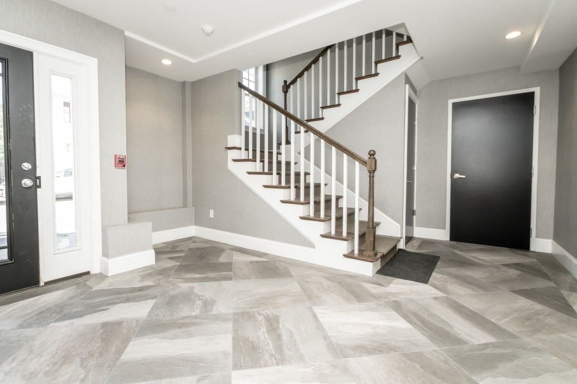 141 W 6th St #3 Boston — Photo 33 of 42