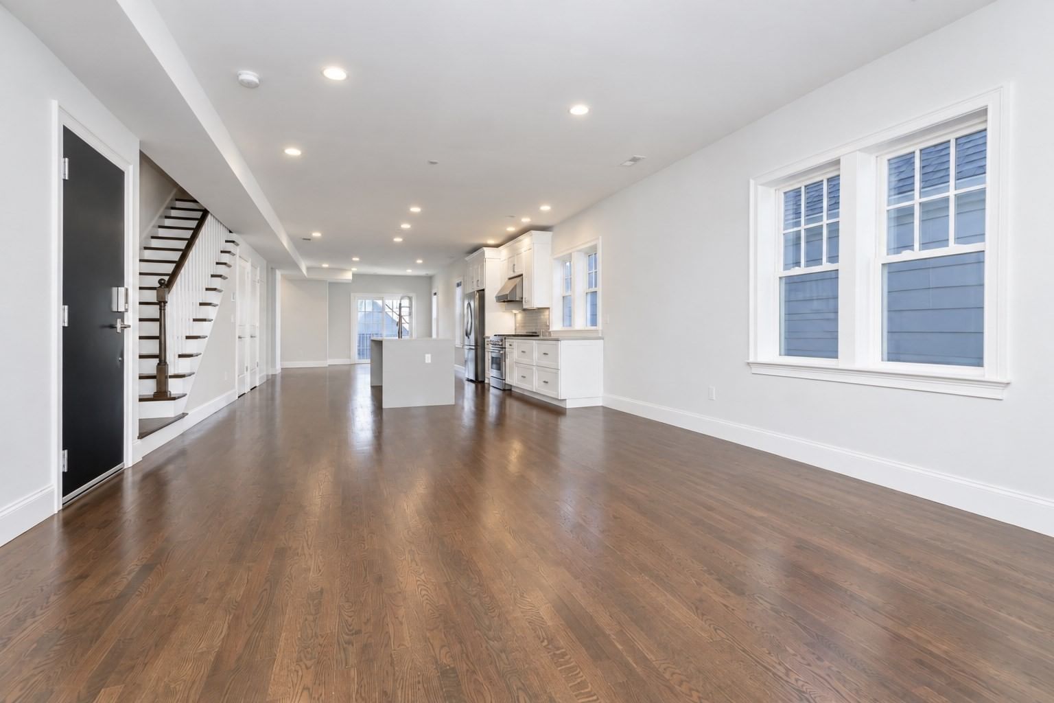 141 W 6th St #3 Boston — Photo 6 of 42
