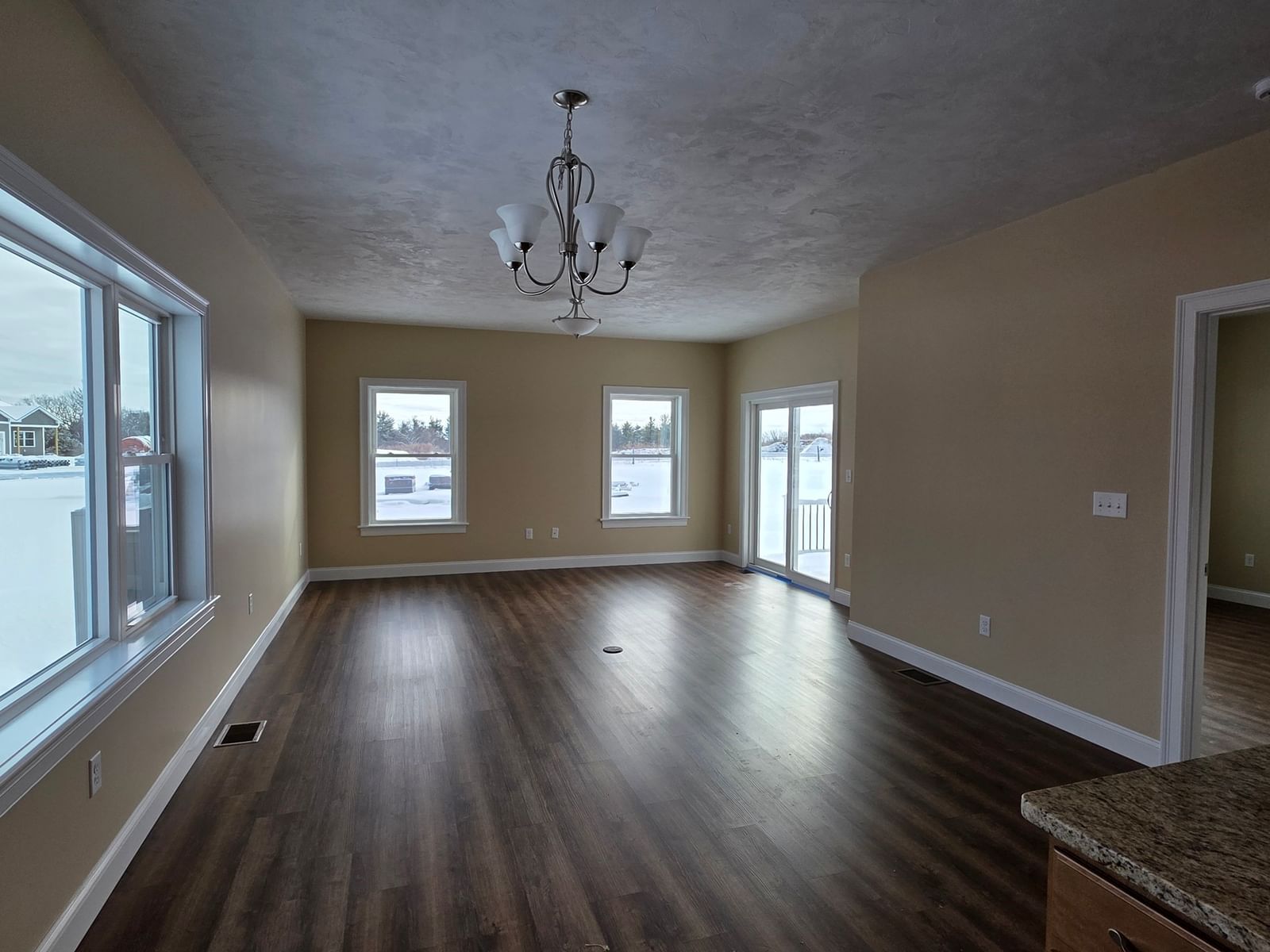 205 Fidelity Drive #91 Rutland — Photo 3 of 7