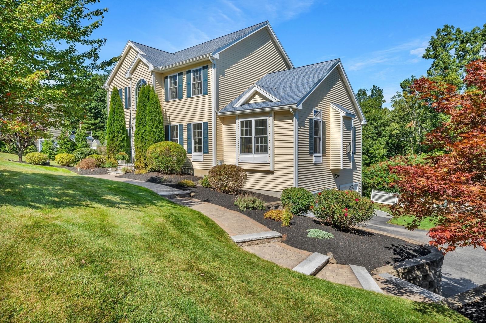 69 Snow Road Haverhill — Photo 2 of 42