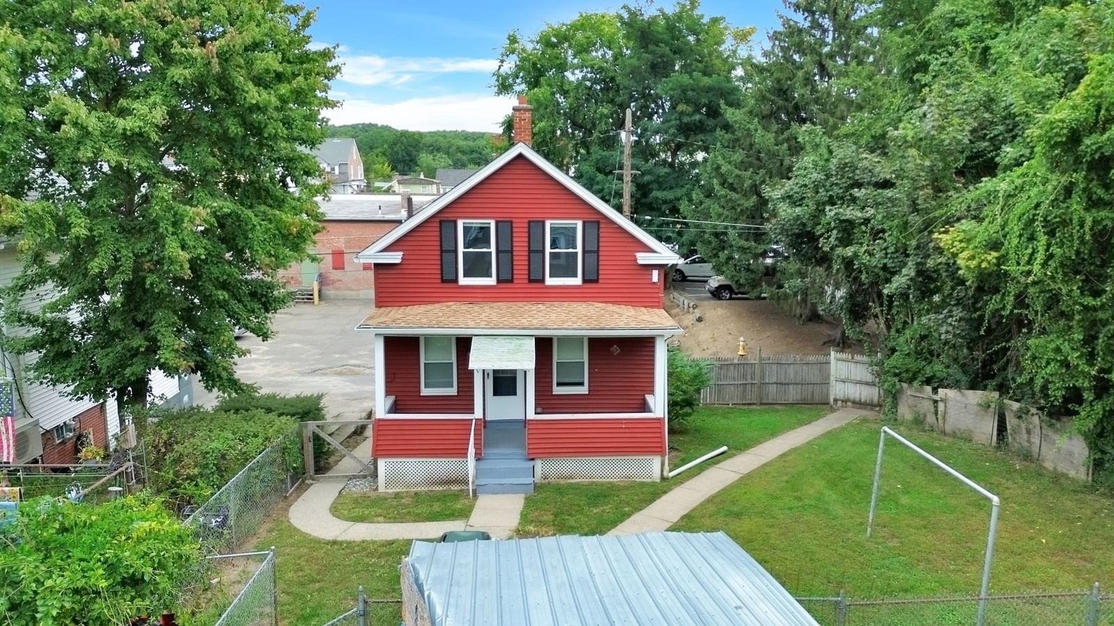 100 Caton Lane Springfield — Photo 1 of 27