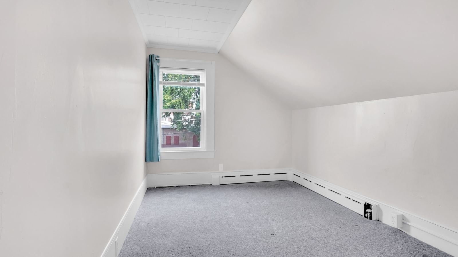 100 Caton Lane Springfield — Photo 15 of 27