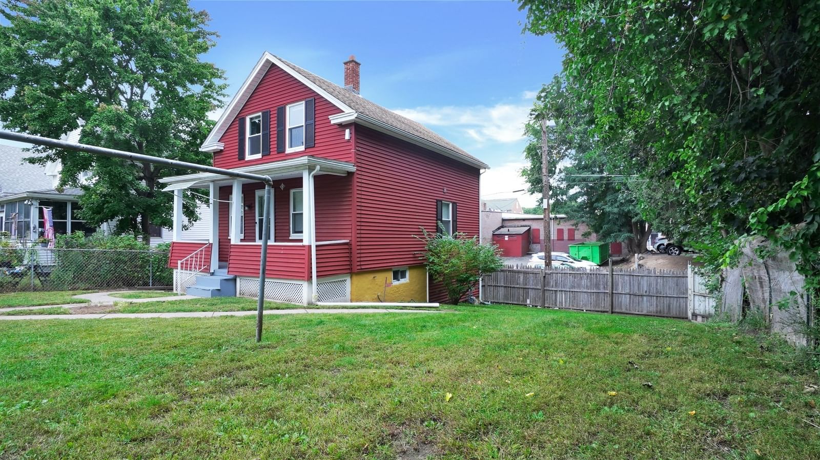 100 Caton Lane Springfield — Photo 2 of 27
