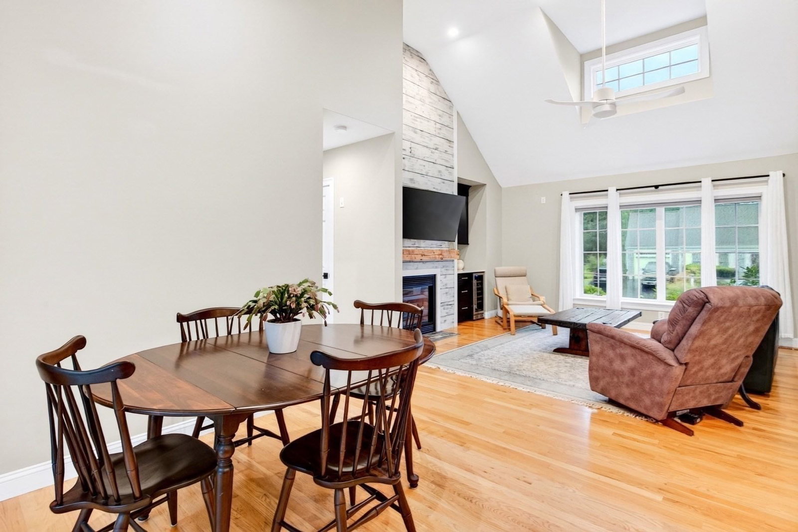 276 Pheasant Hill Cir Barnstable — Photo 14 of 39