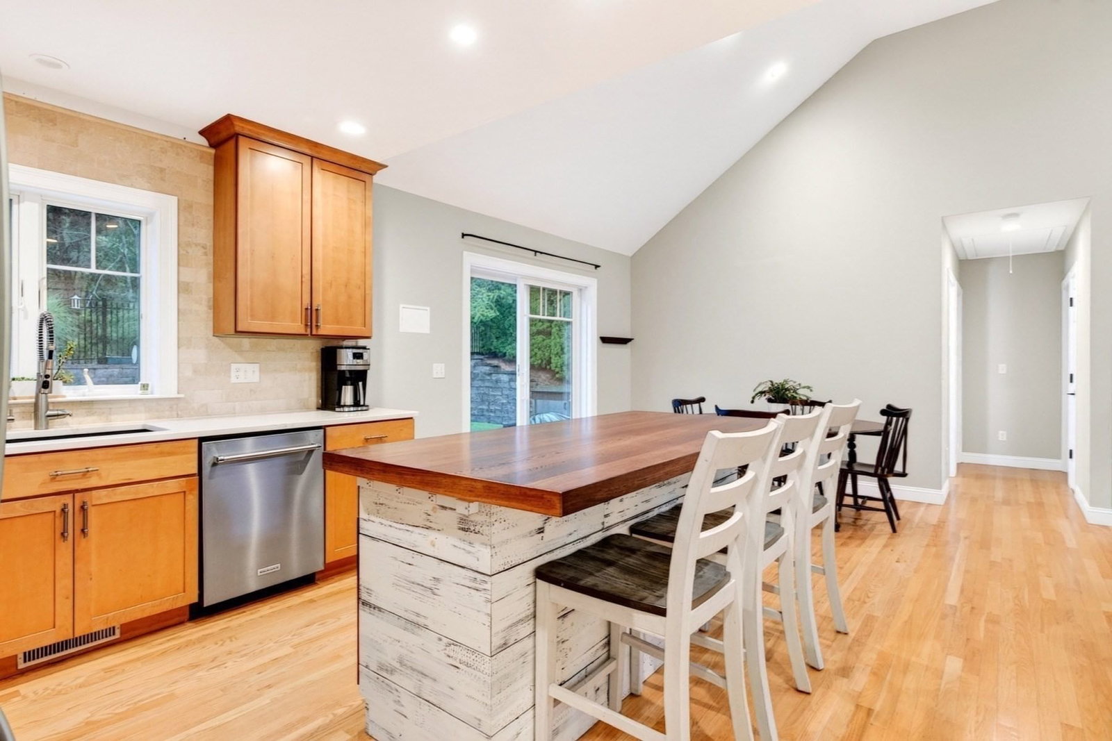 276 Pheasant Hill Cir Barnstable — Photo 17 of 39