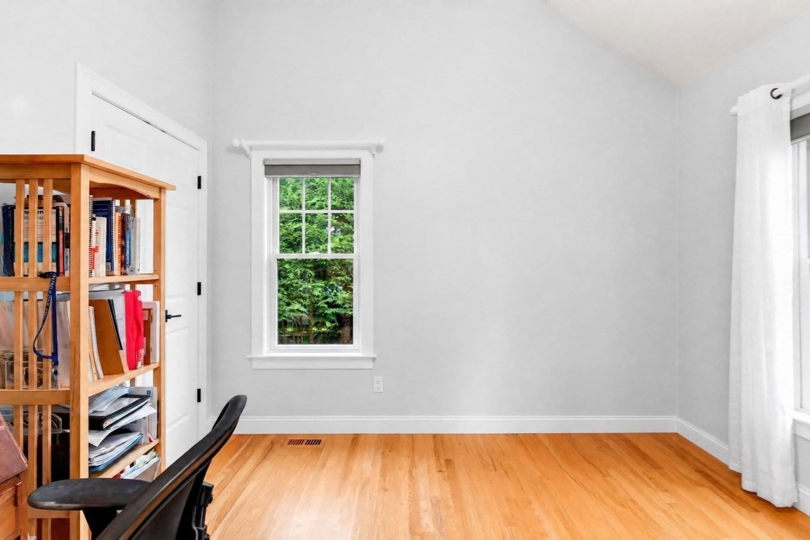 276 Pheasant Hill Cir Barnstable — Photo 25 of 39