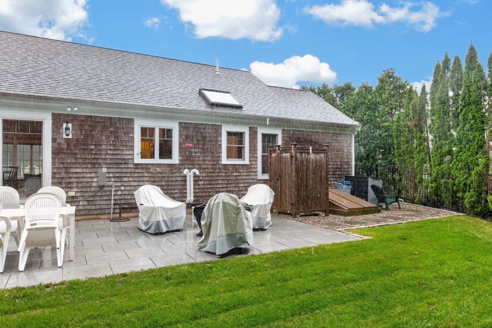 276 Pheasant Hill Cir Barnstable — Photo 4 of 39