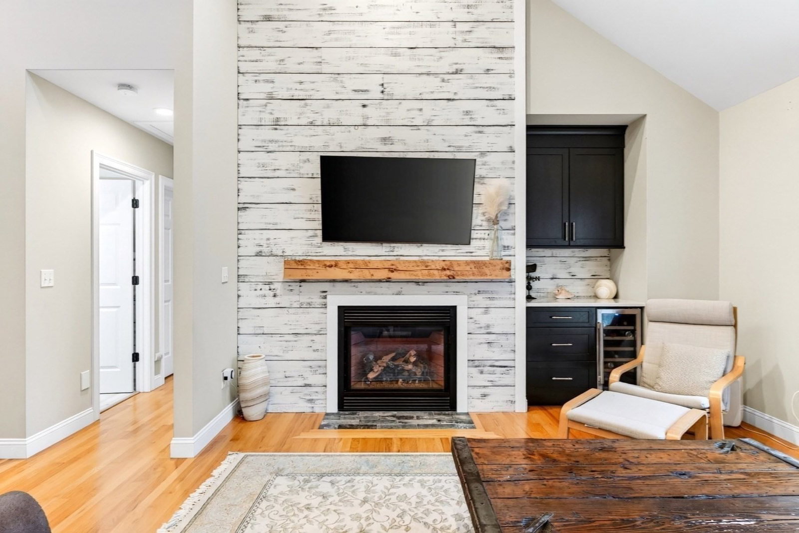 276 Pheasant Hill Cir Barnstable — Photo 8 of 39