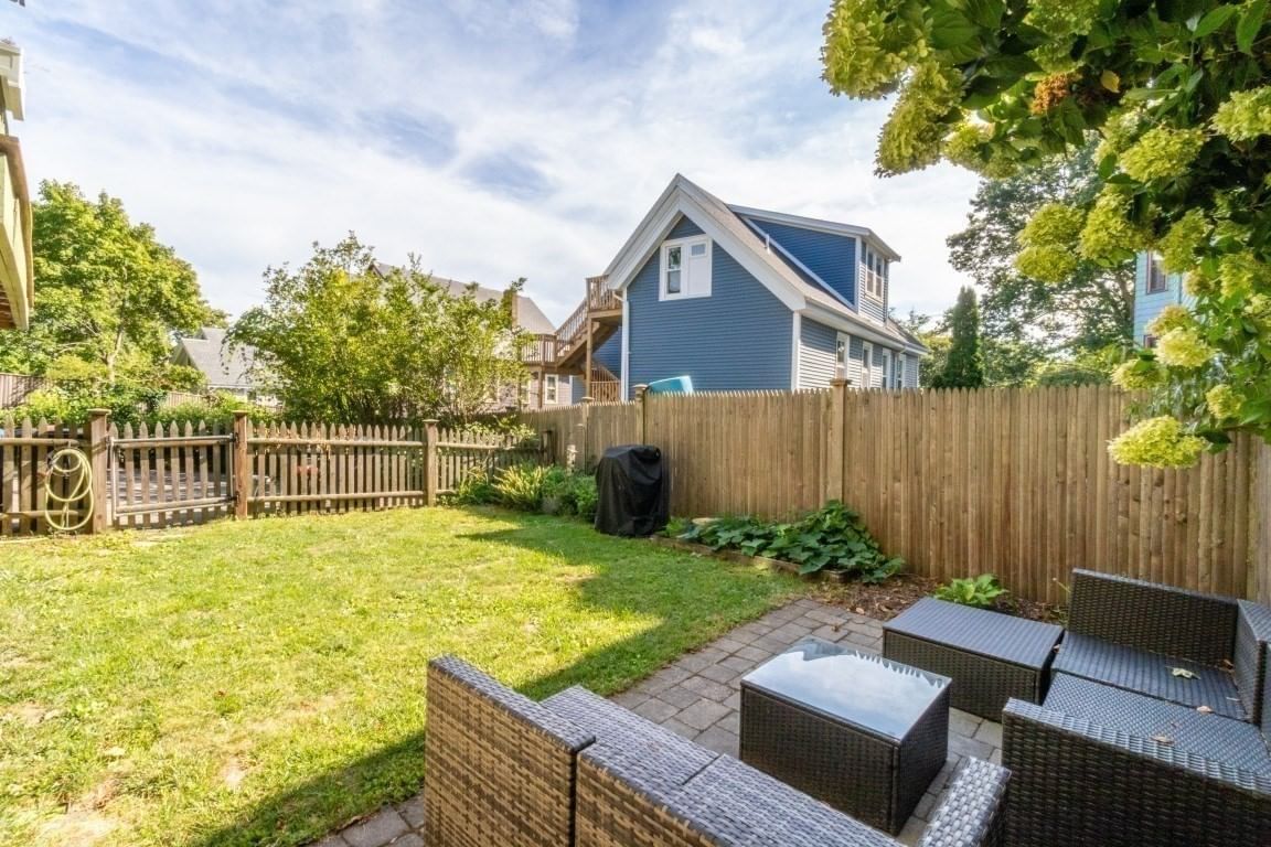 111 Sheridan St #2 Boston — Photo 20 of 23