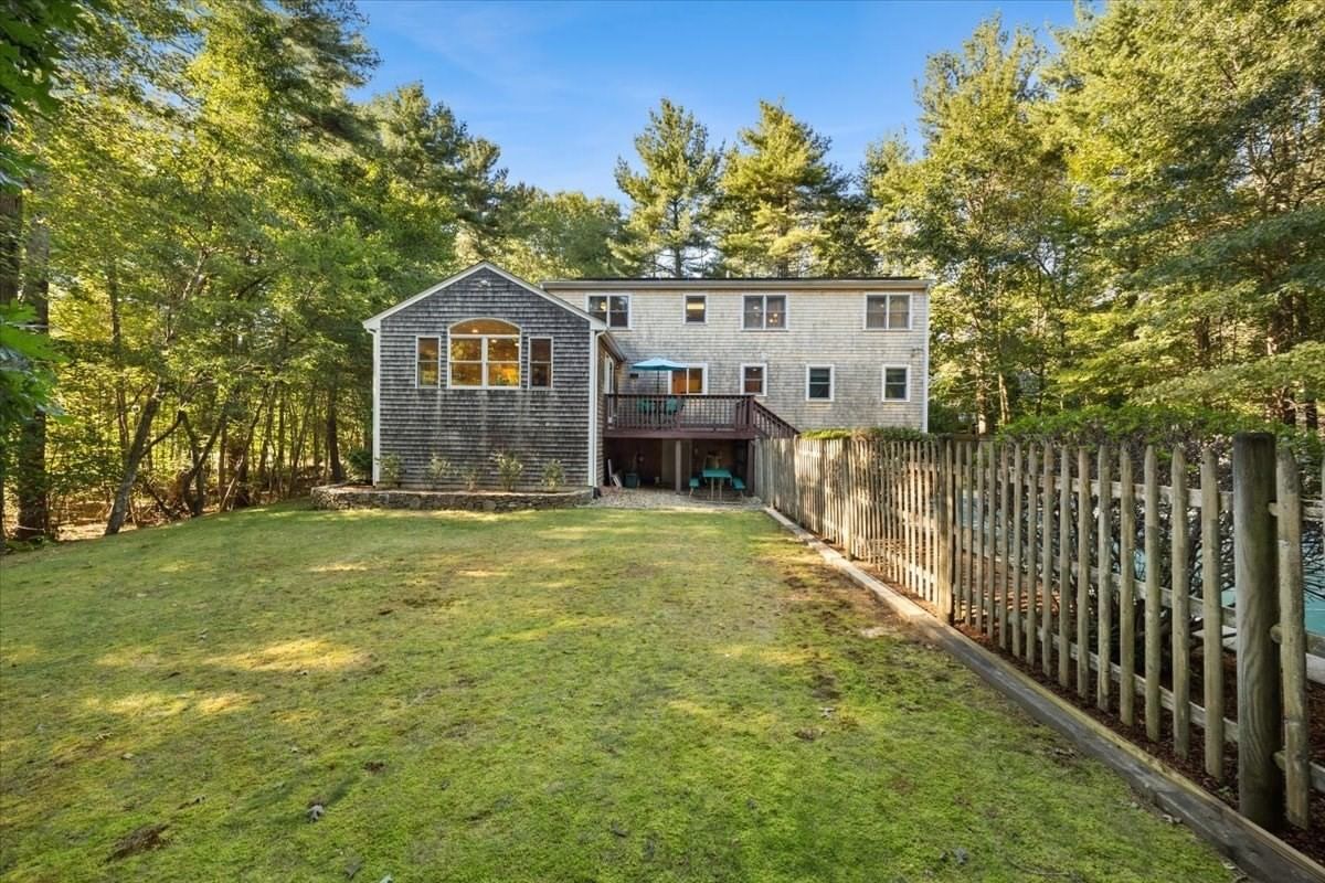 3 Woodland Dr Easton — Photo 2 of 42