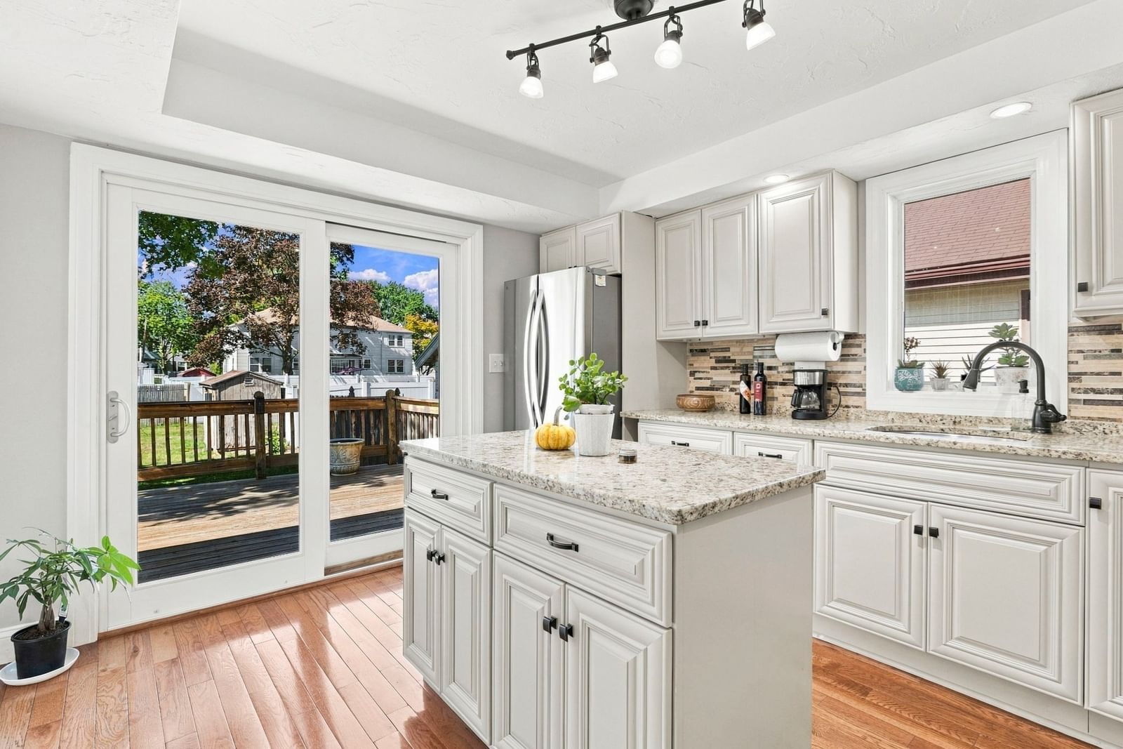 34 Baxter Ave Quincy — Photo 3 of 16
