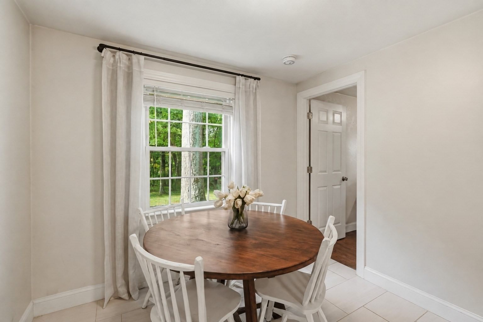 547 Tremont St Rehoboth — Photo 13 of 41