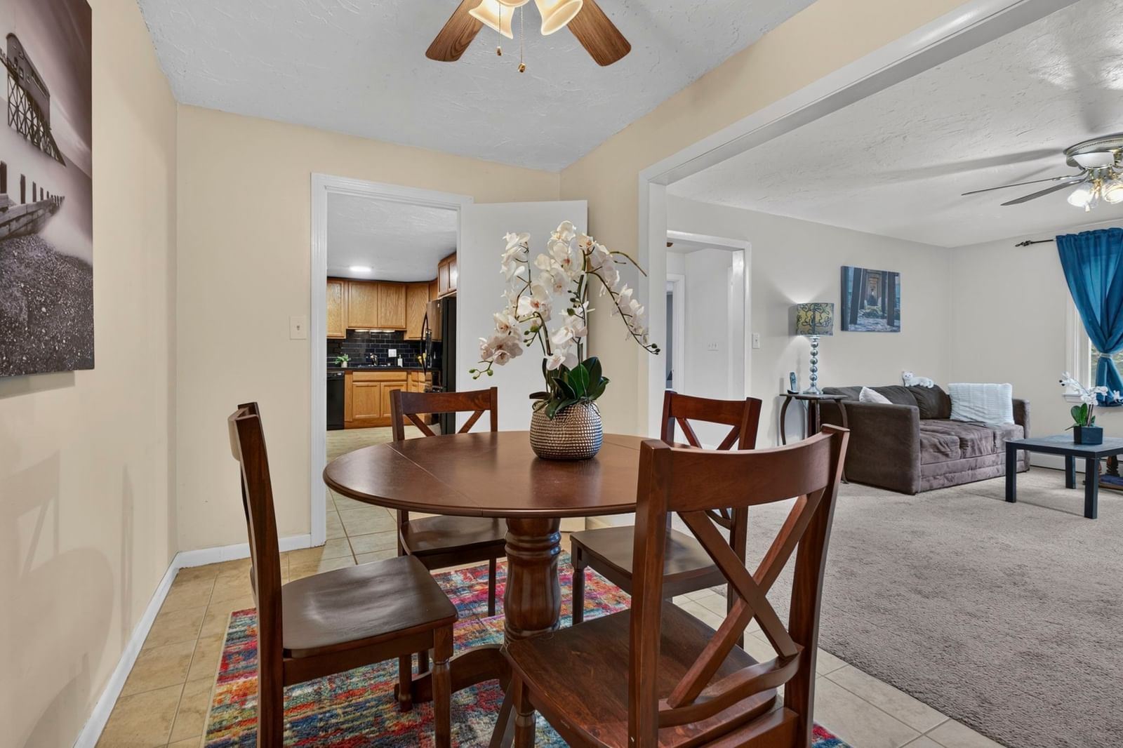 Listing Image 6