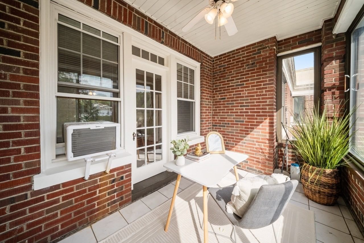 2039 Commonwealth Ave #12A Boston — Photo 18 of 34