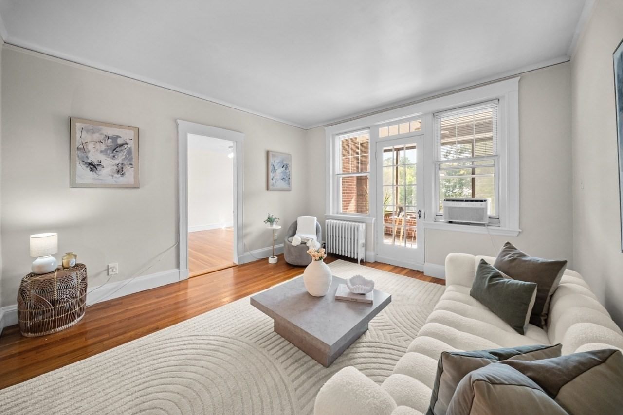 2039 Commonwealth Ave #12A Boston — Photo 22 of 34