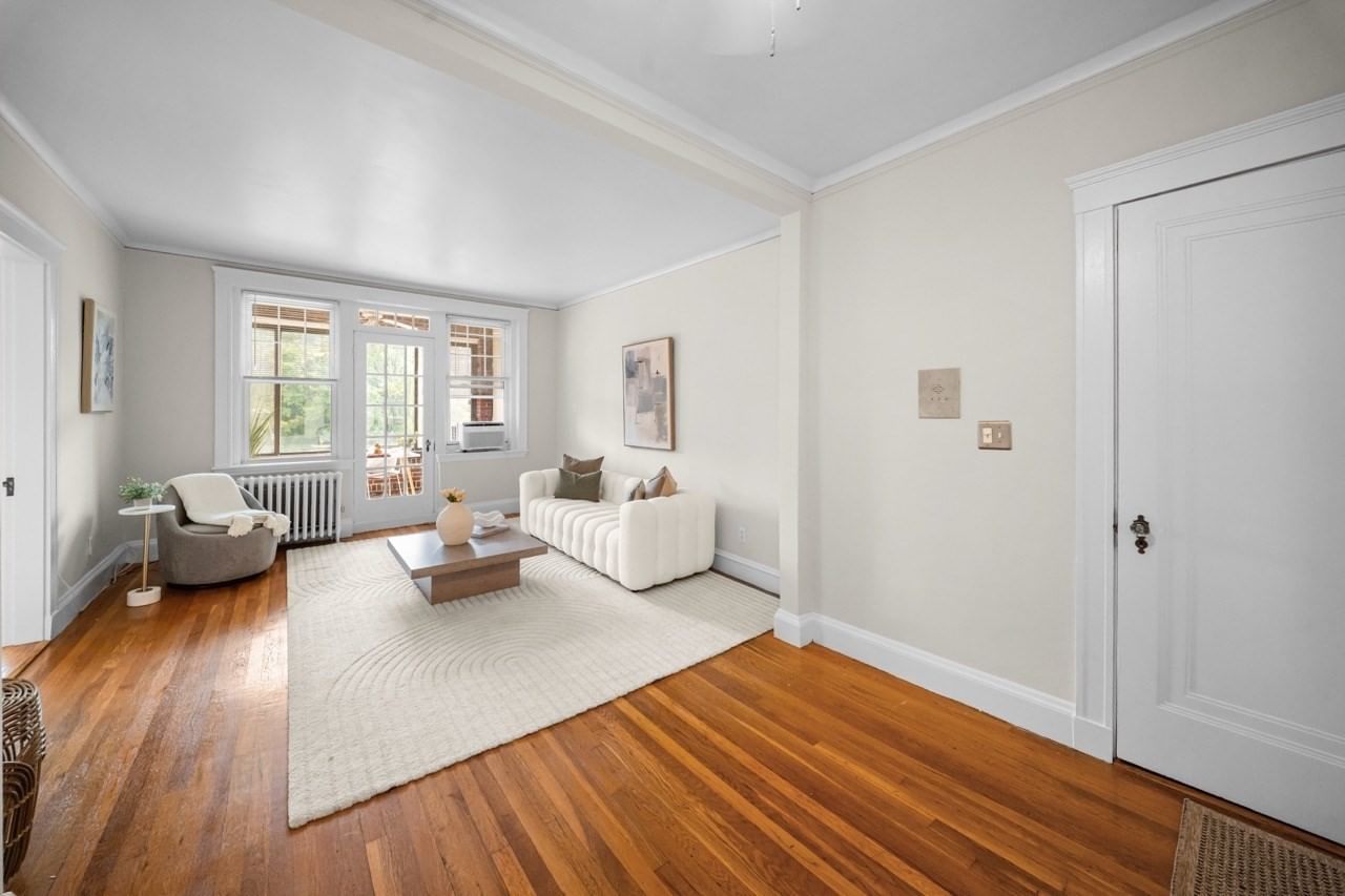 2039 Commonwealth Ave #12A Boston — Photo 3 of 34