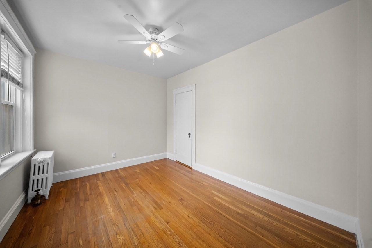2039 Commonwealth Ave #12A Boston — Photo 30 of 34