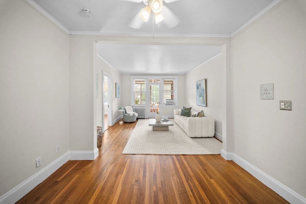 2039 Commonwealth Ave #12A Boston — Photo 4 of 34