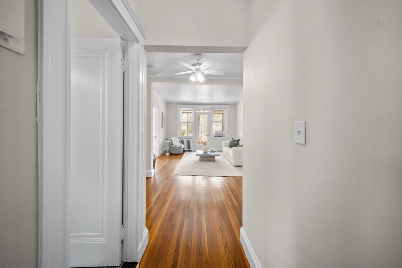 2039 Commonwealth Ave #12A Boston — Photo 7 of 34