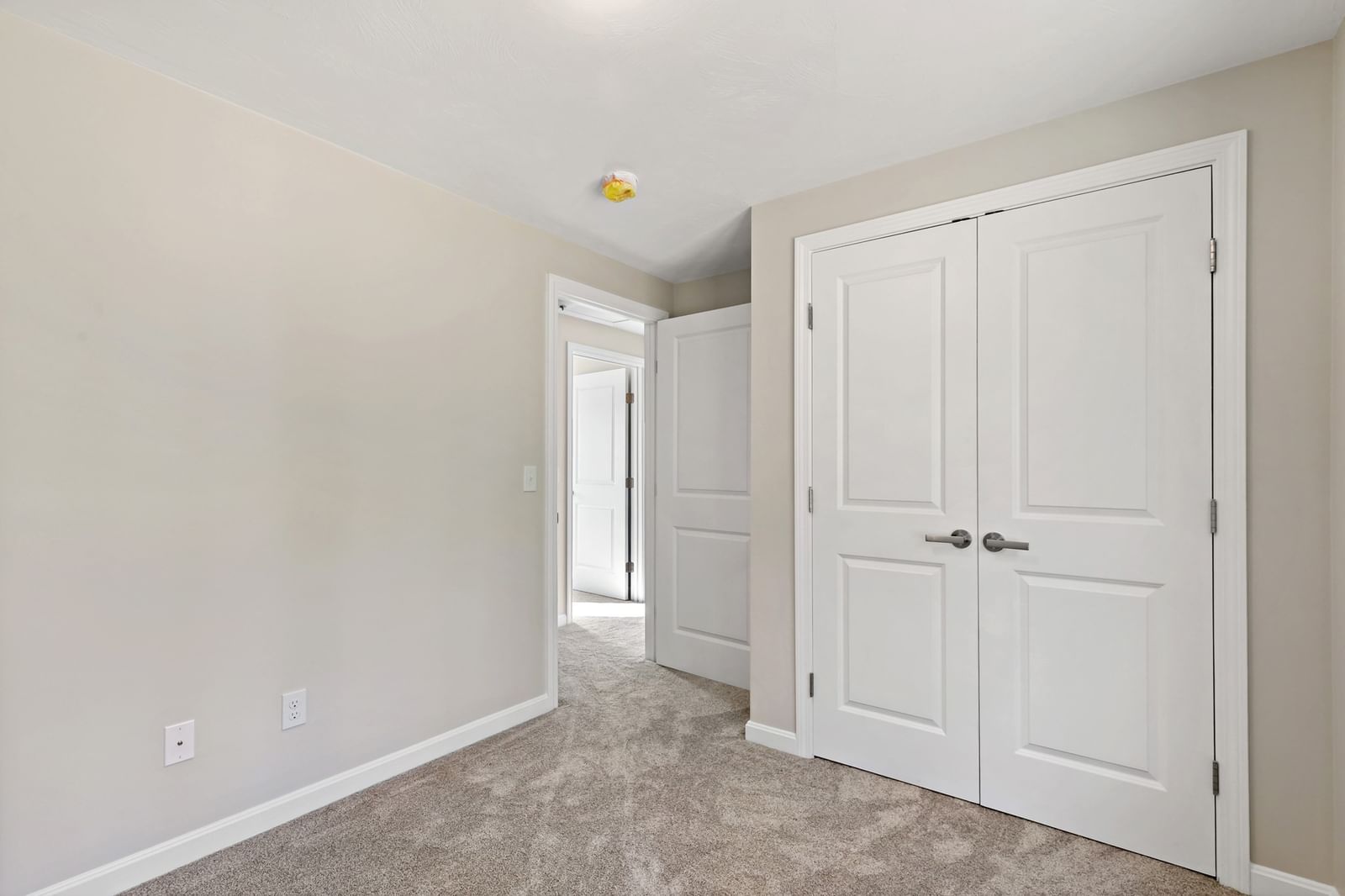 4 Lady Bug Ln Plymouth — Photo 20 of 29