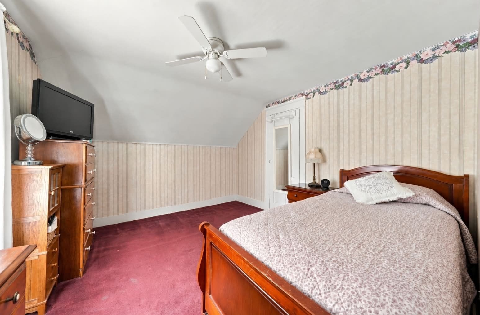 326 Cedar St New Bedford — Photo 18 of 28