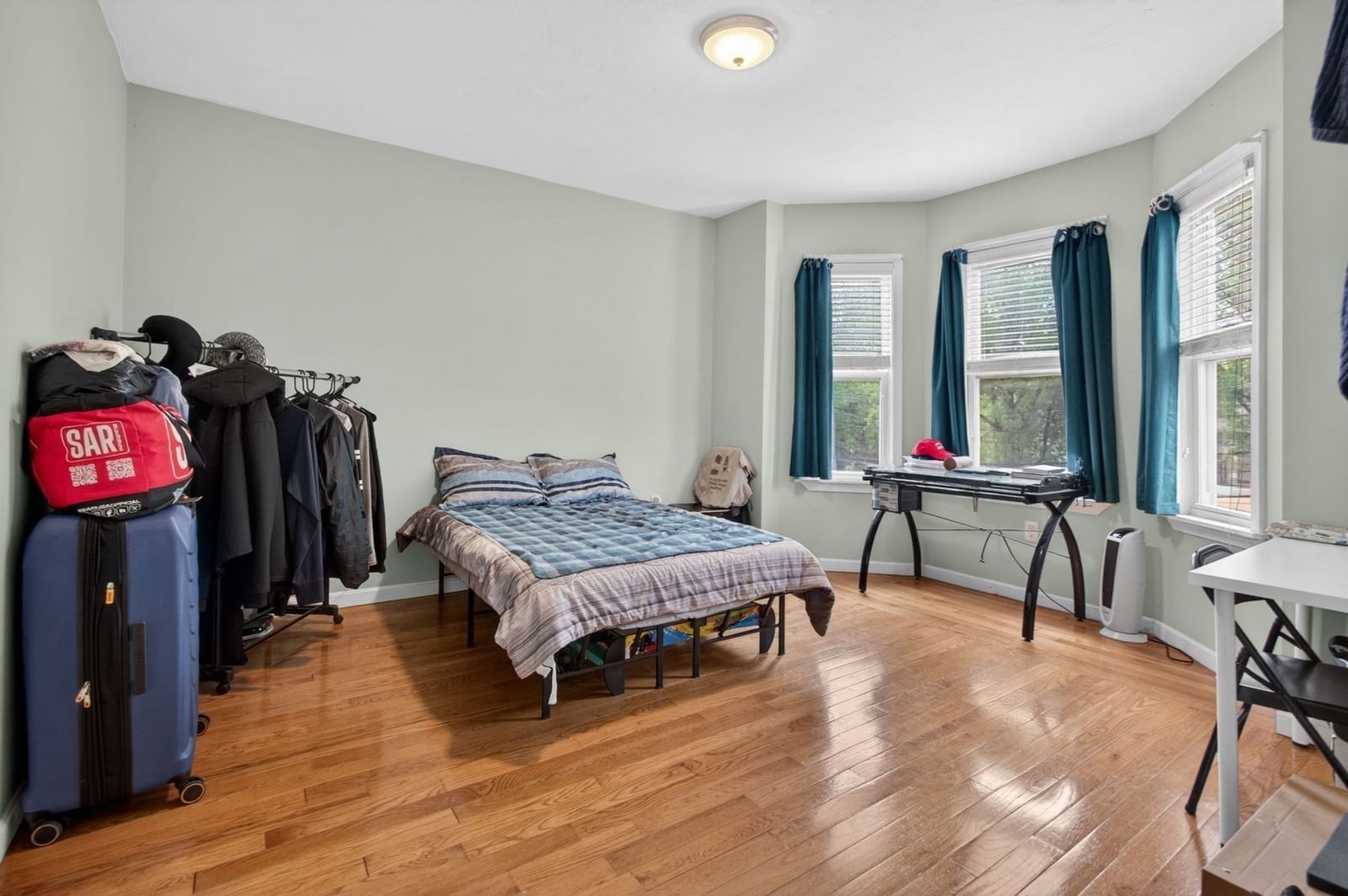 12 Schiller St Boston — Photo 13 of 28