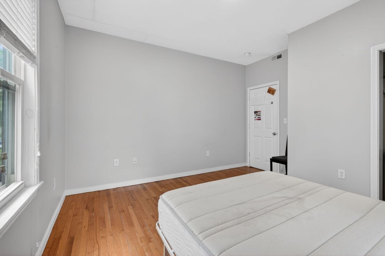 12 Schiller St Boston — Photo 22 of 28