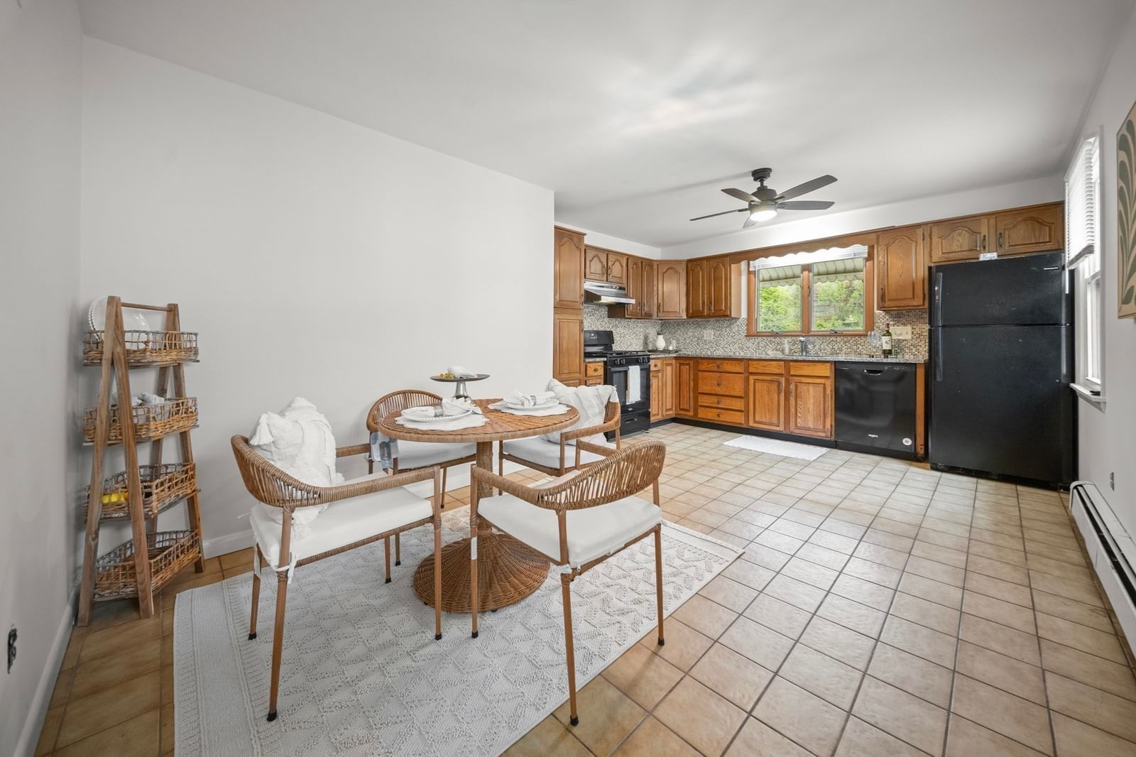 1180 Main Street #2, Waltham, MA 02451 photo 2