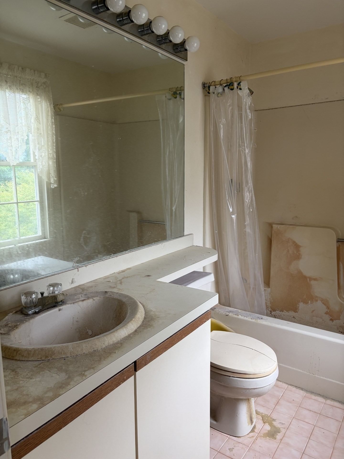 163 Whittier Meadows Drive #163 Amesbury — Photo 13 of 20