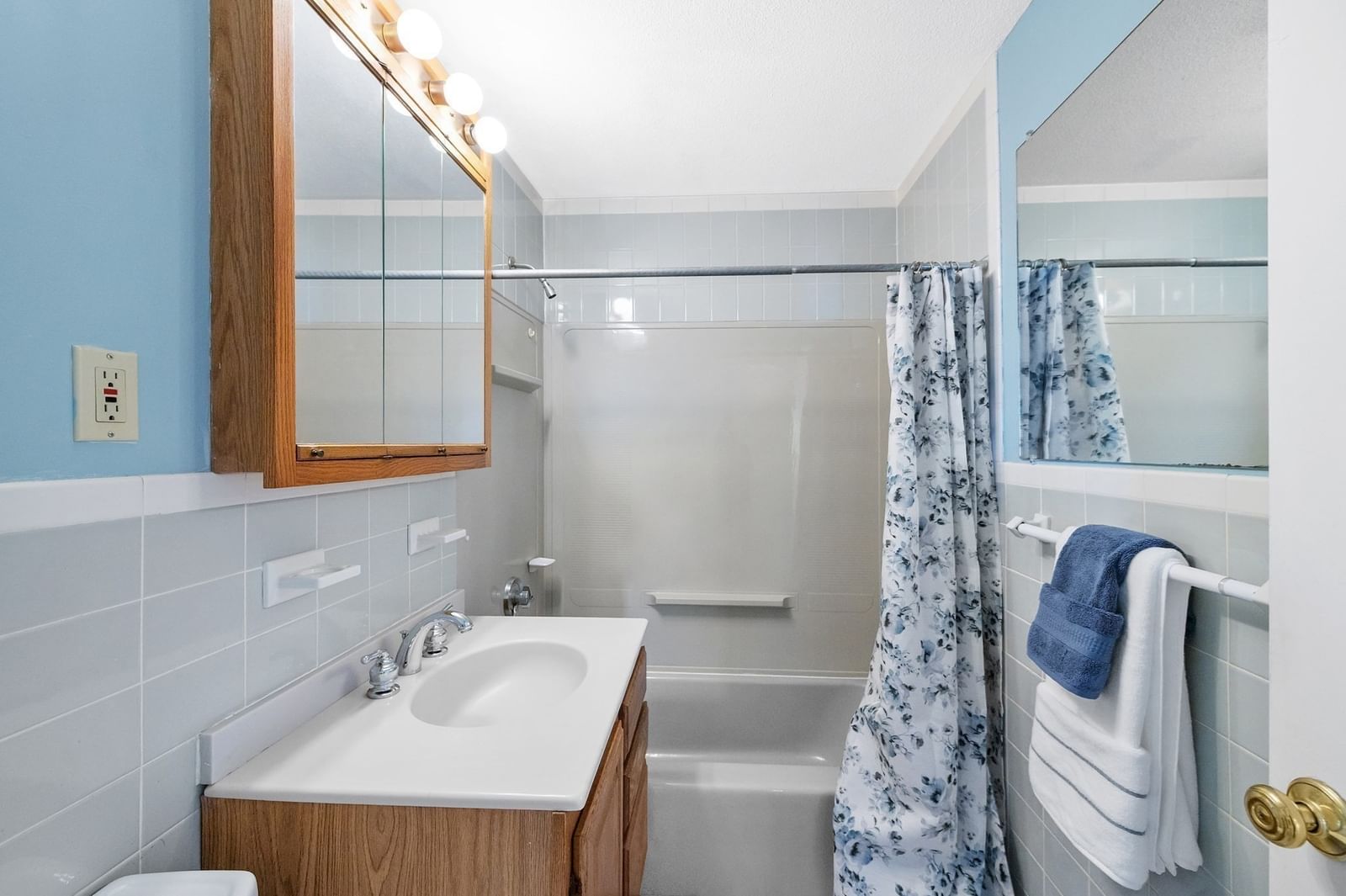 44 Lexington Ave #42 Gloucester — Photo 13 of 29