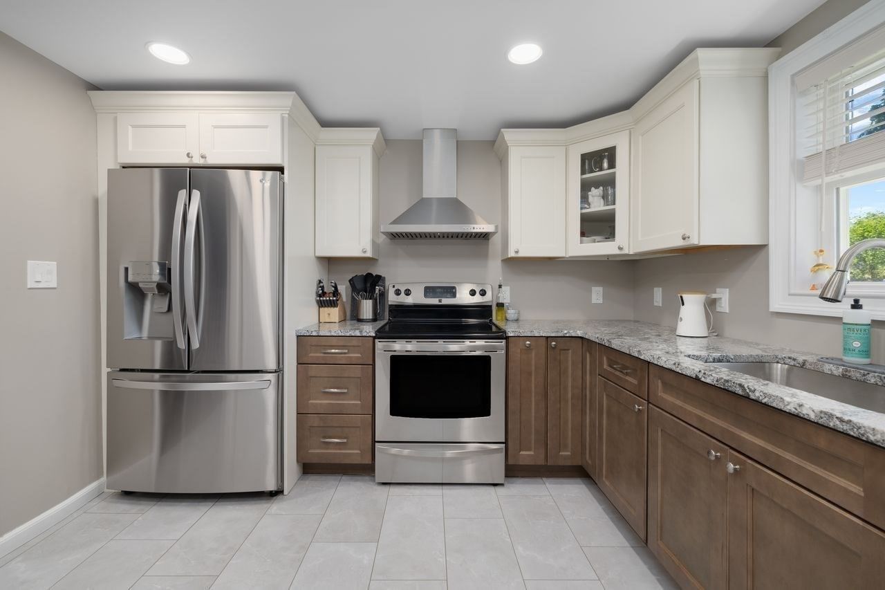 14 Sibley Attleboro — Photo 4 of 42