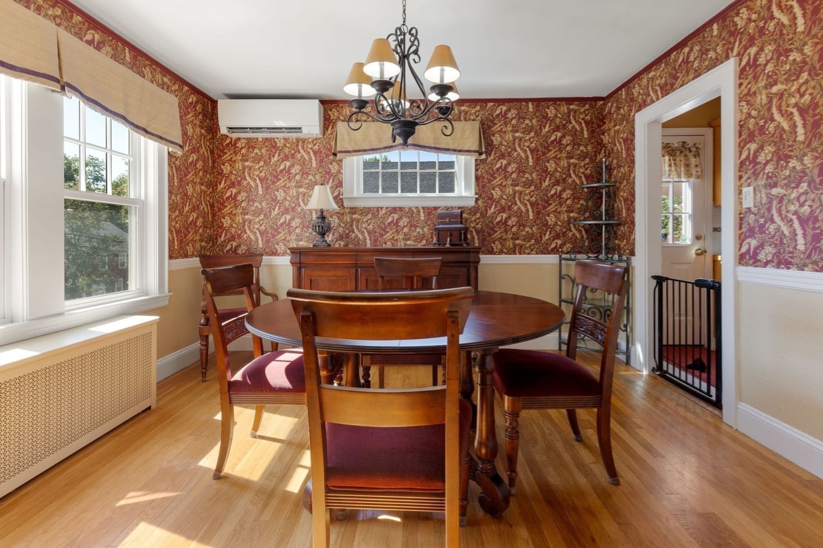 202 Spring St Arlington — Photo 16 of 41