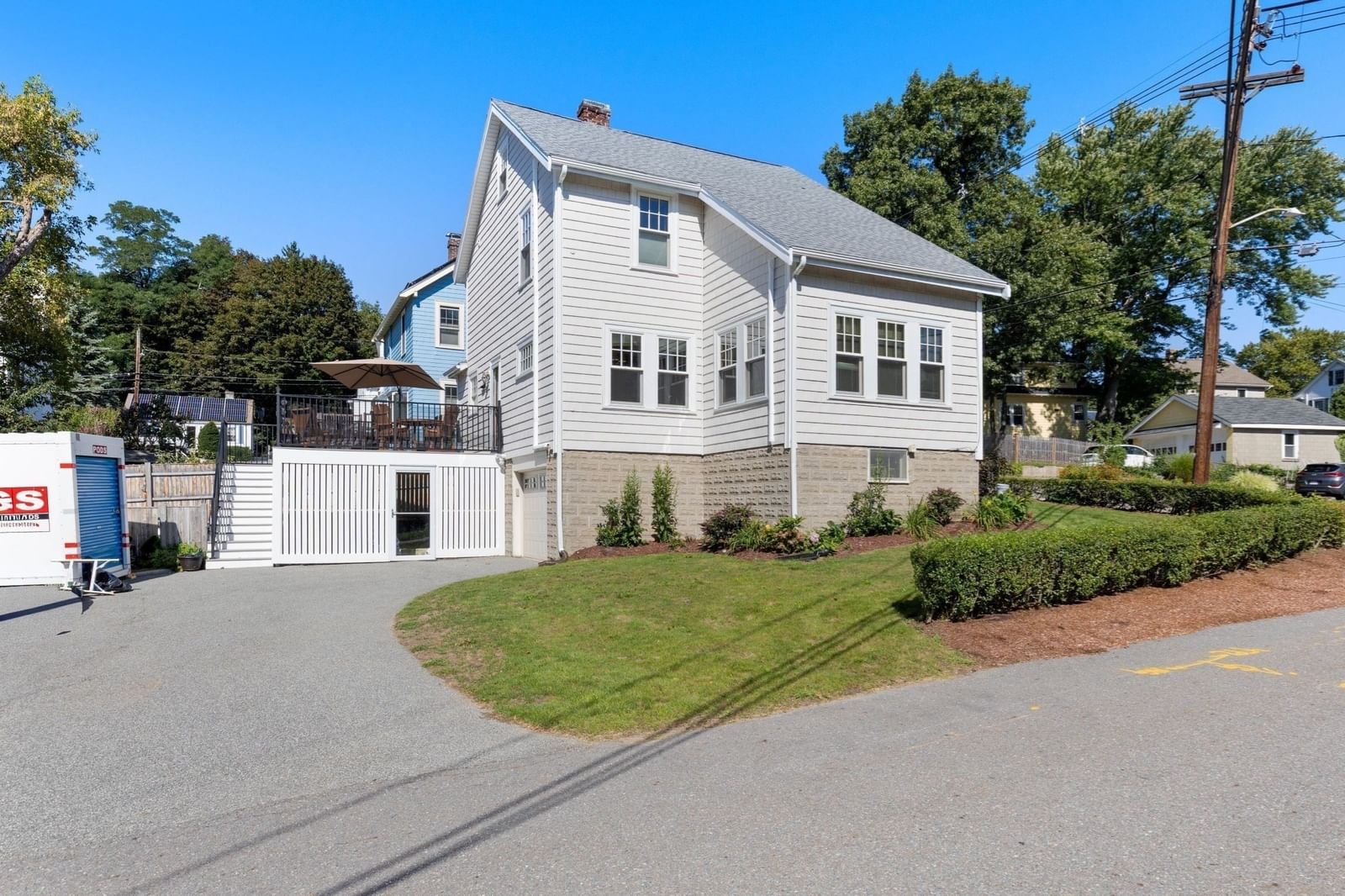 202 Spring St Arlington — Photo 3 of 41