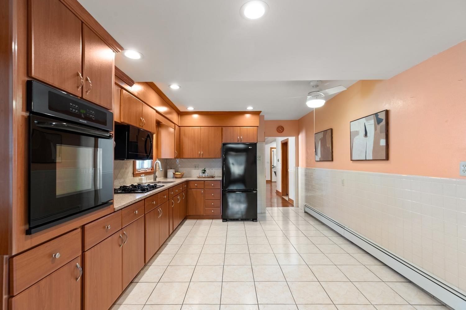 75 Park Ave Medford — Photo 12 of 30