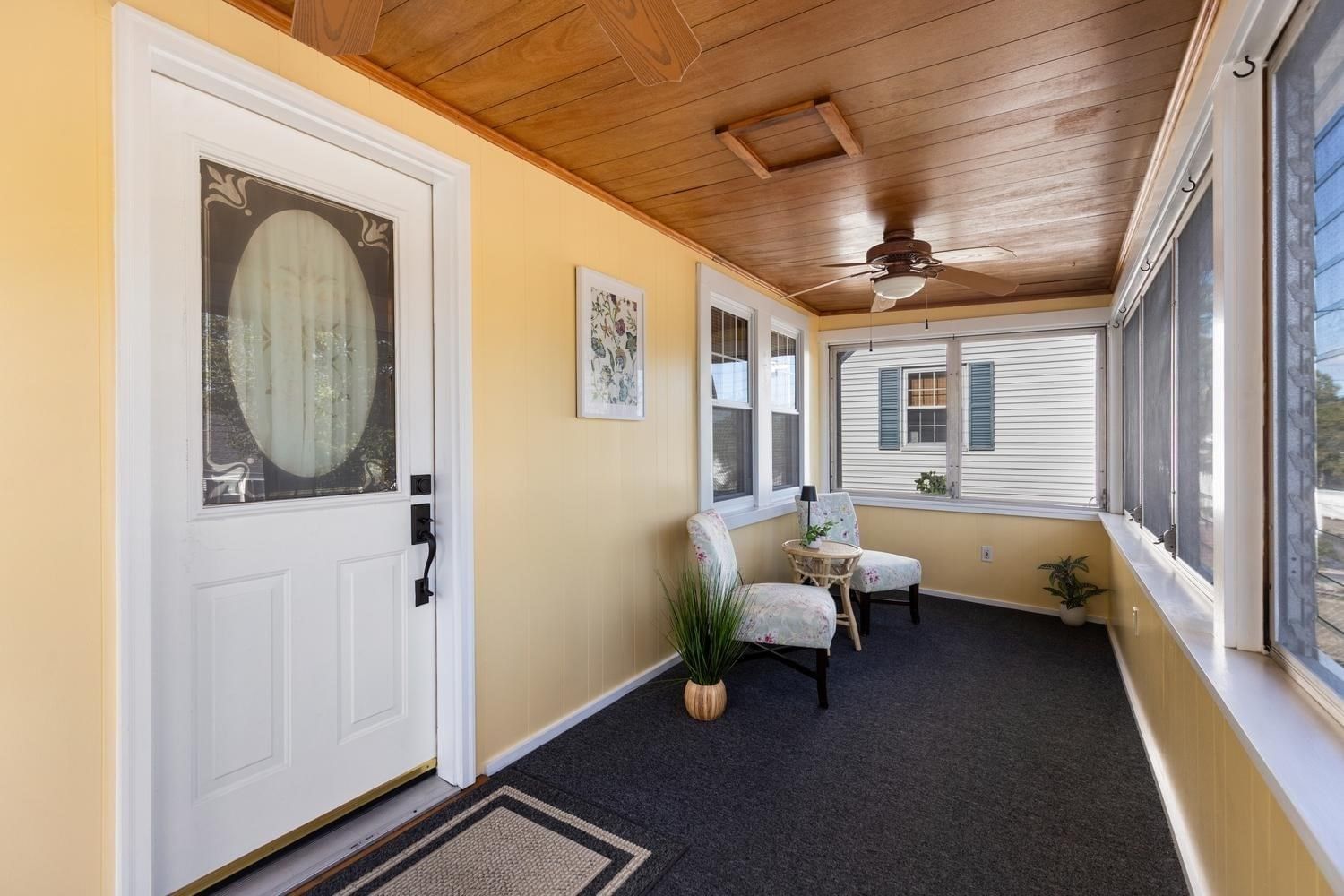 75 Park Ave Medford — Photo 3 of 30