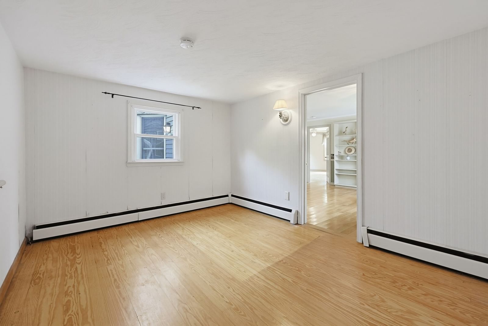 223 Reed Rd Westport — Photo 16 of 41