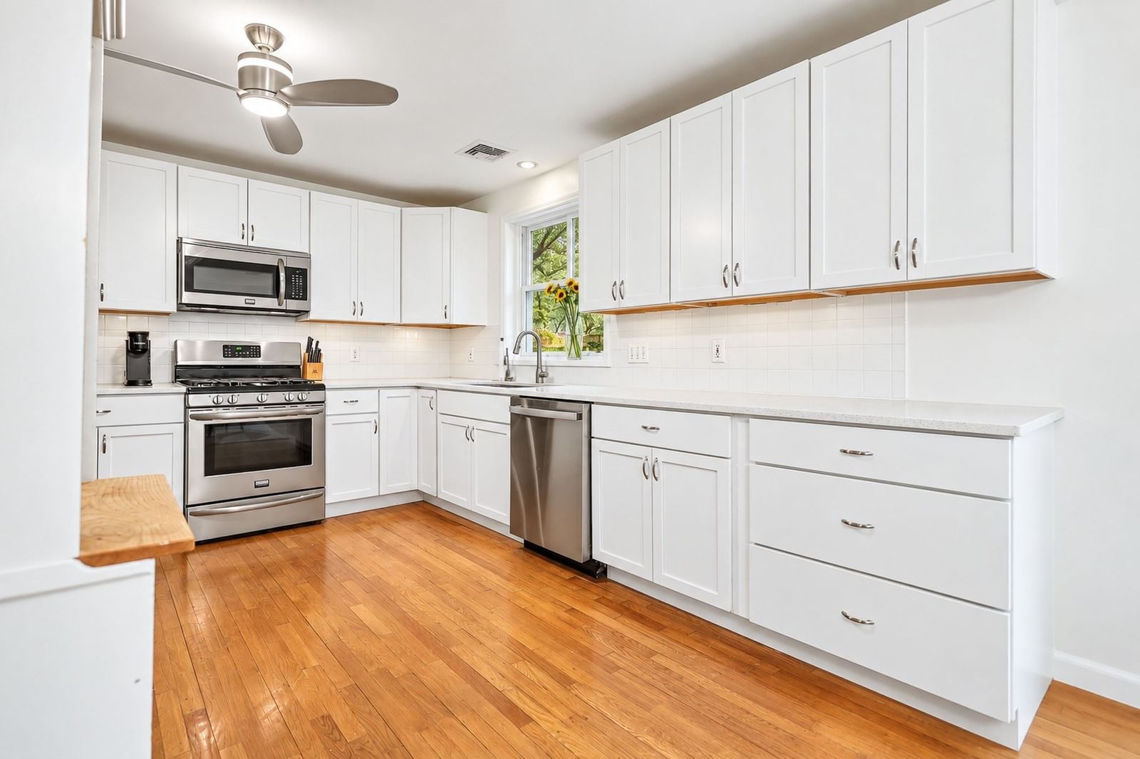 49 Meadowview Rd North Andover — Photo 12 of 37