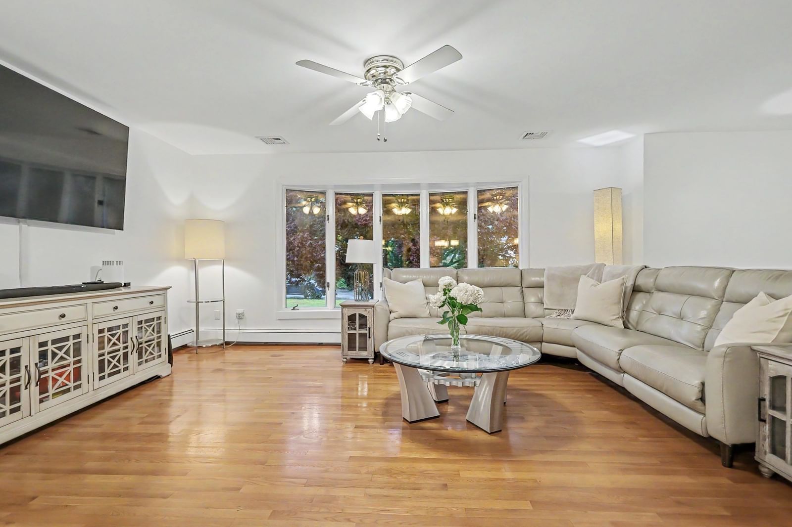49 Meadowview Rd North Andover — Photo 6 of 37