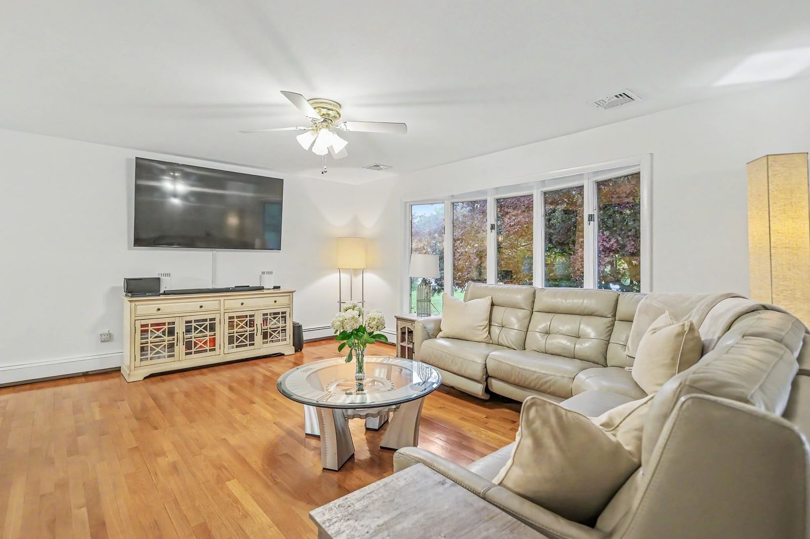 49 Meadowview Rd North Andover — Photo 7 of 37