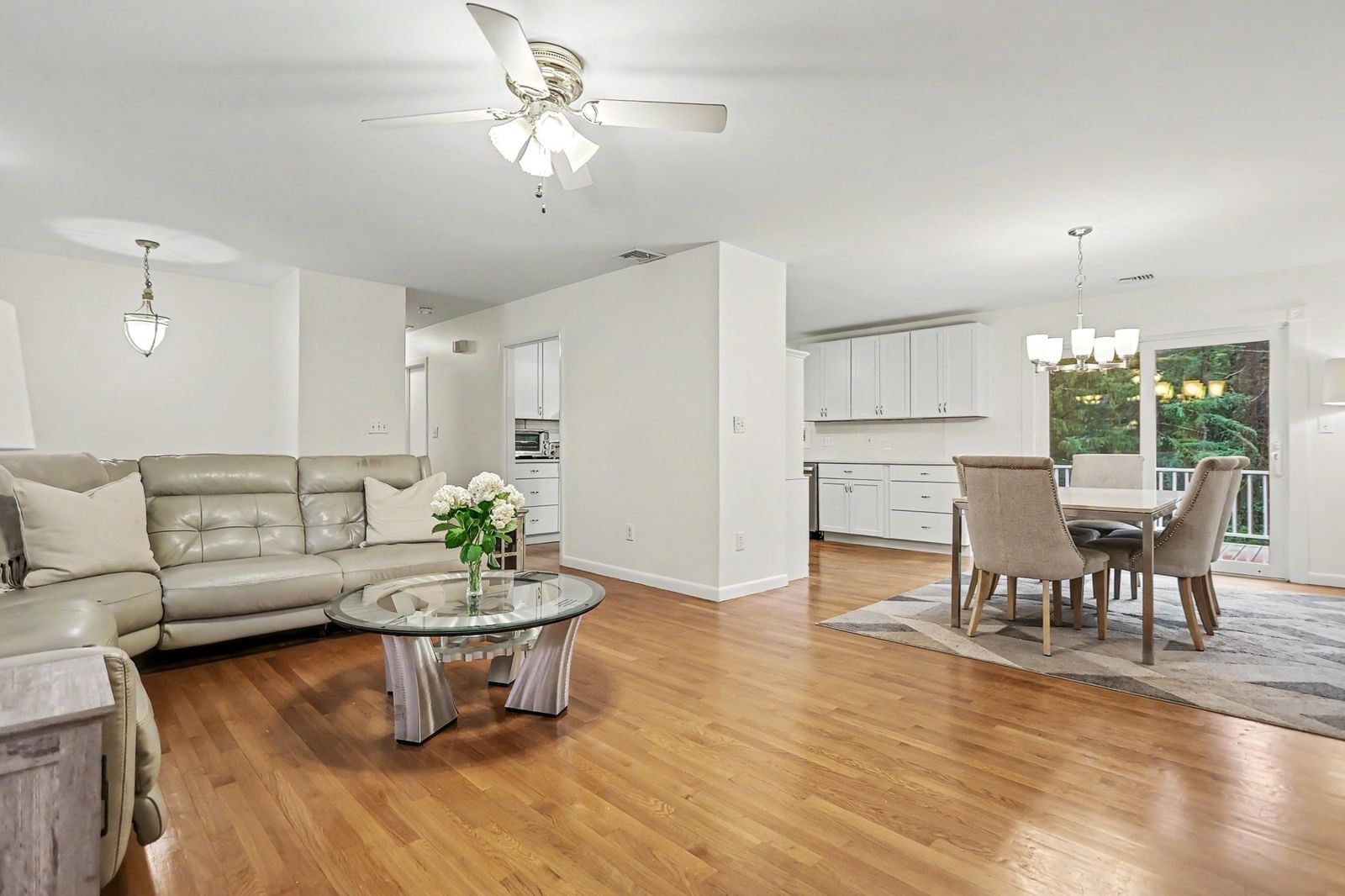 49 Meadowview Rd North Andover — Photo 8 of 37