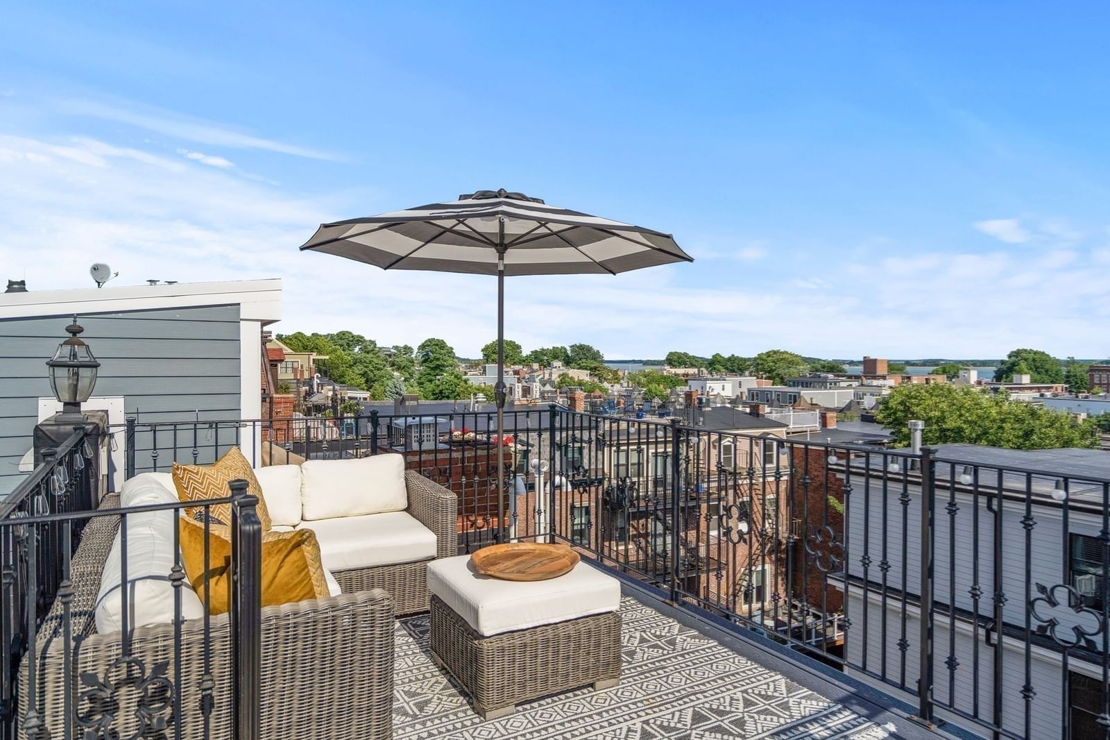795 East 4th St Boston — Photo 34 of 41