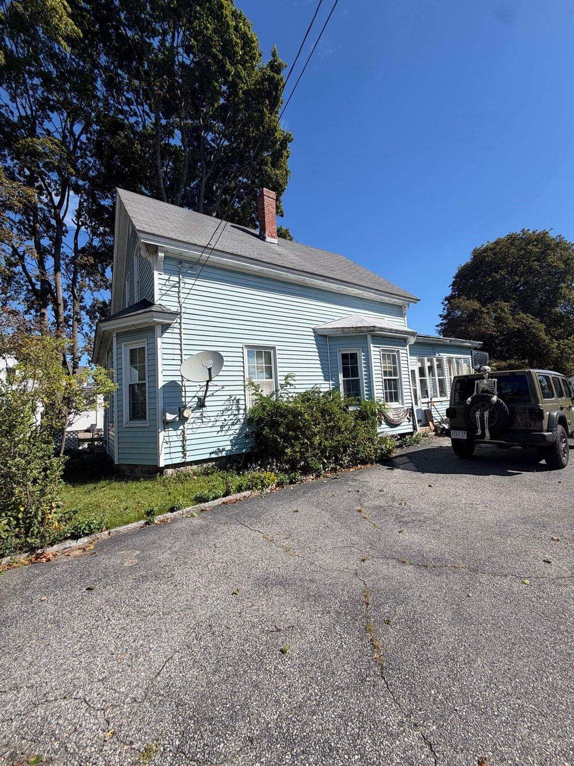 59 Crescent St Lowell — Photo 2 of 2